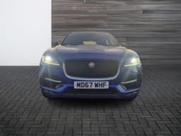 Jaguar F-PACE 3