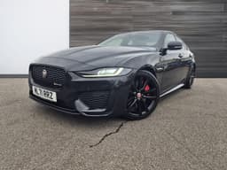 Jaguar XE 4