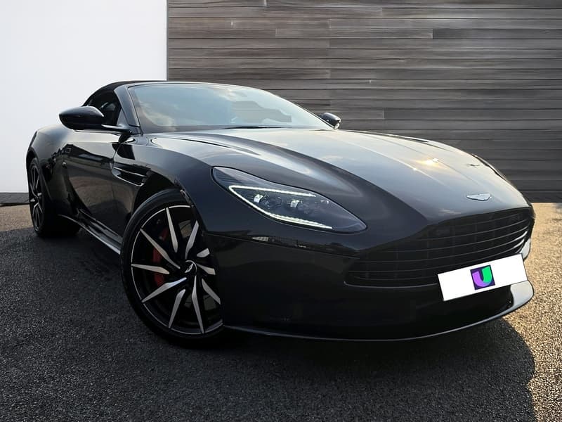 Aston Martin DB11